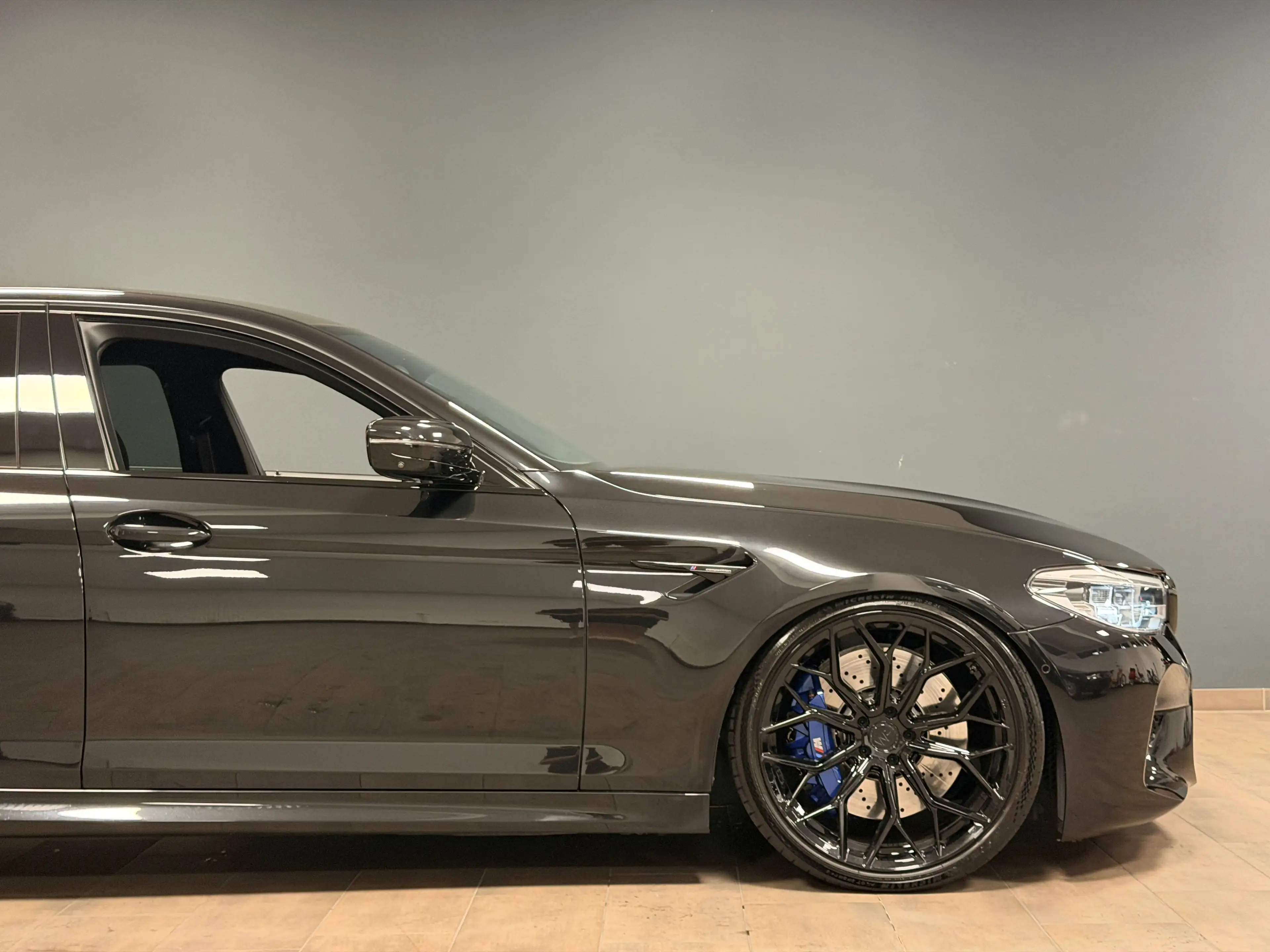 BMW M5 F90 4.4 V8 CARBON/NAPPA/HUD/360°/ACC/MEMORY/H&K — photo 13