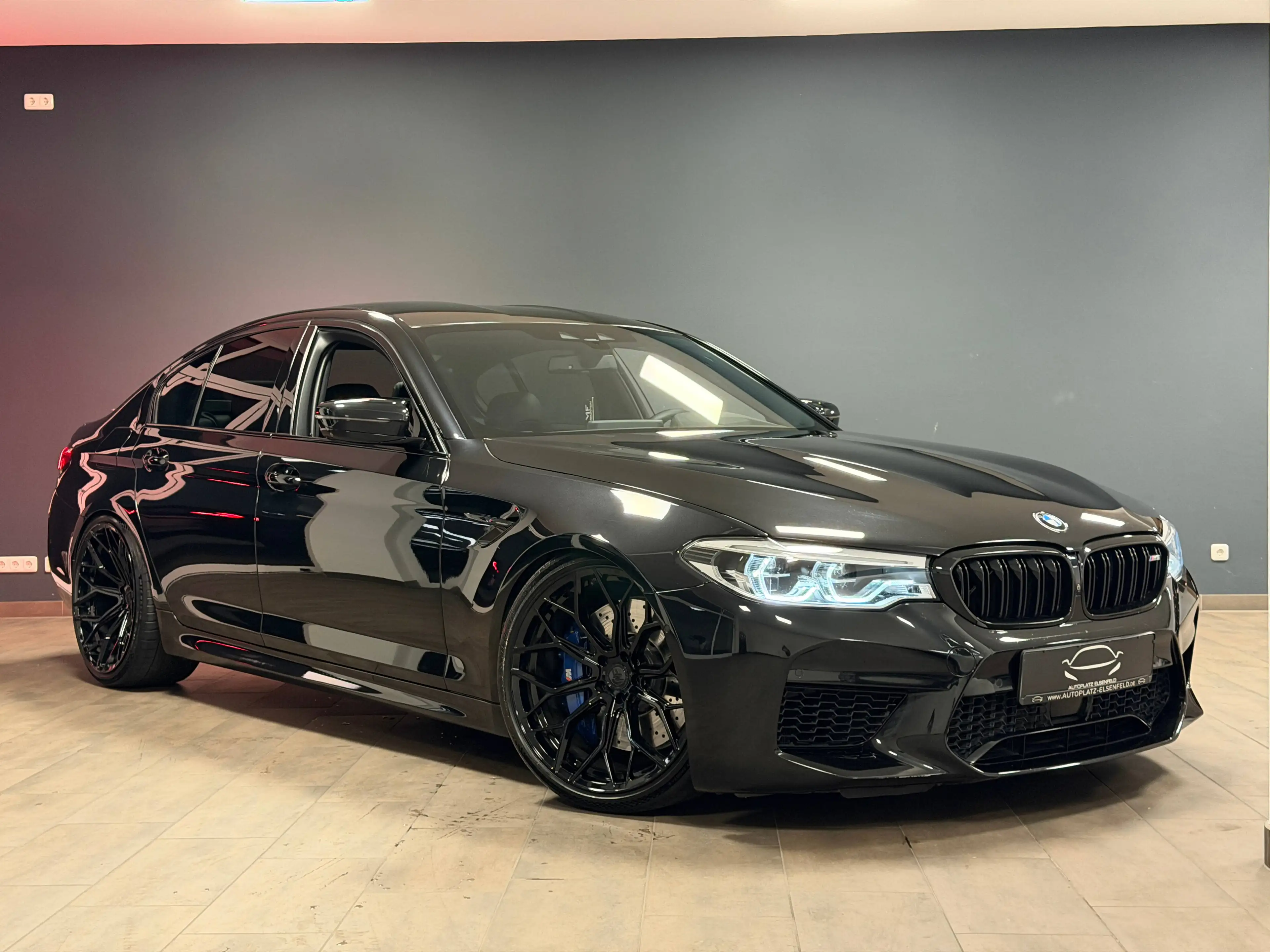 BMW M5 F90 4.4 V8 CARBON/NAPPA/HUD/360°/ACC/MEMORY/H&K — photo 6