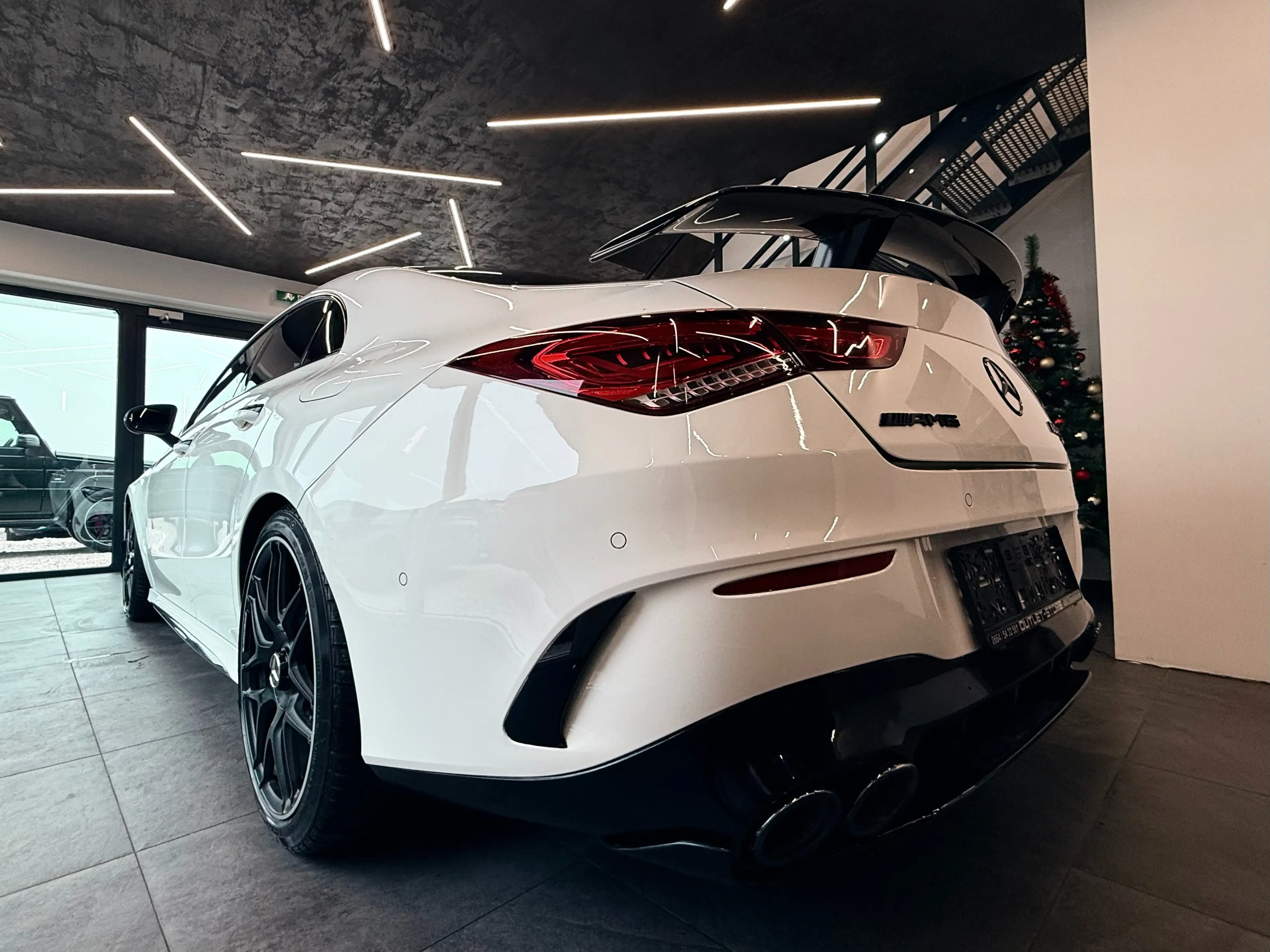 Mercedes-Benz CLA 45 AMG S 4Matic*AMG-Performance*Eventuri*Pano*Mega-VOLL* — photo 6