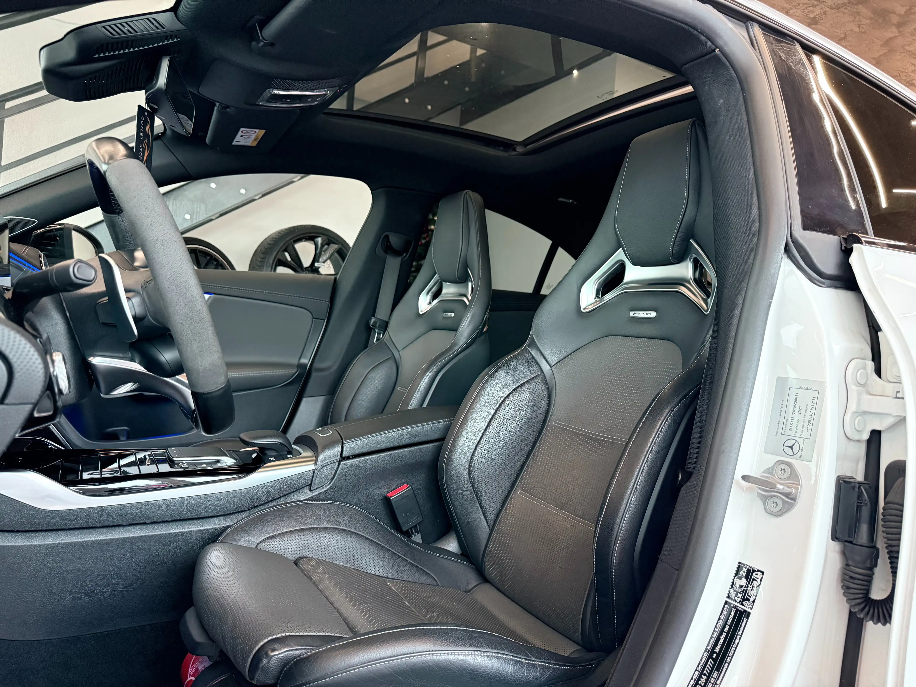 Mercedes-Benz CLA 45 AMG S 4Matic*AMG-Performance*Eventuri*Pano*Mega-VOLL* — photo 9