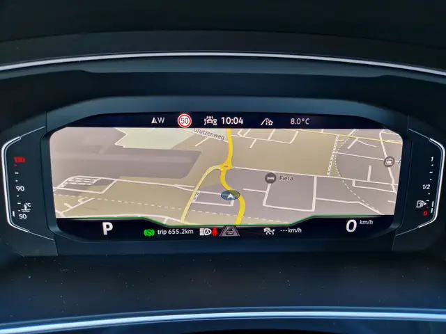 Volkswagen Tiguan view 10