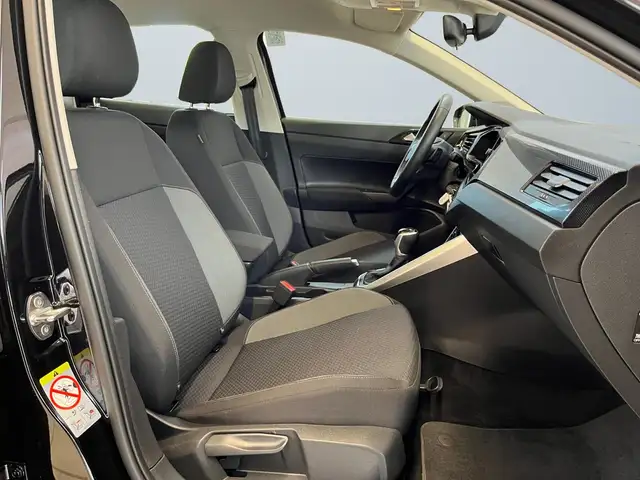 Volkswagen Polo view 10