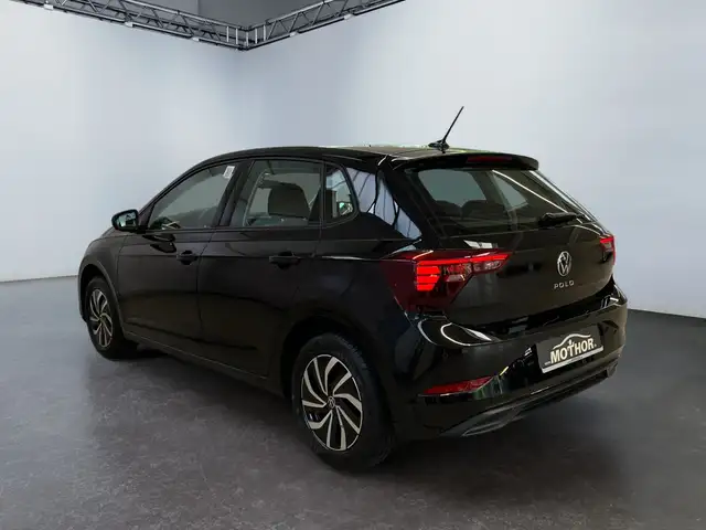 Volkswagen Polo view 4
