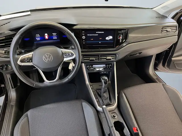 Volkswagen Polo view 8