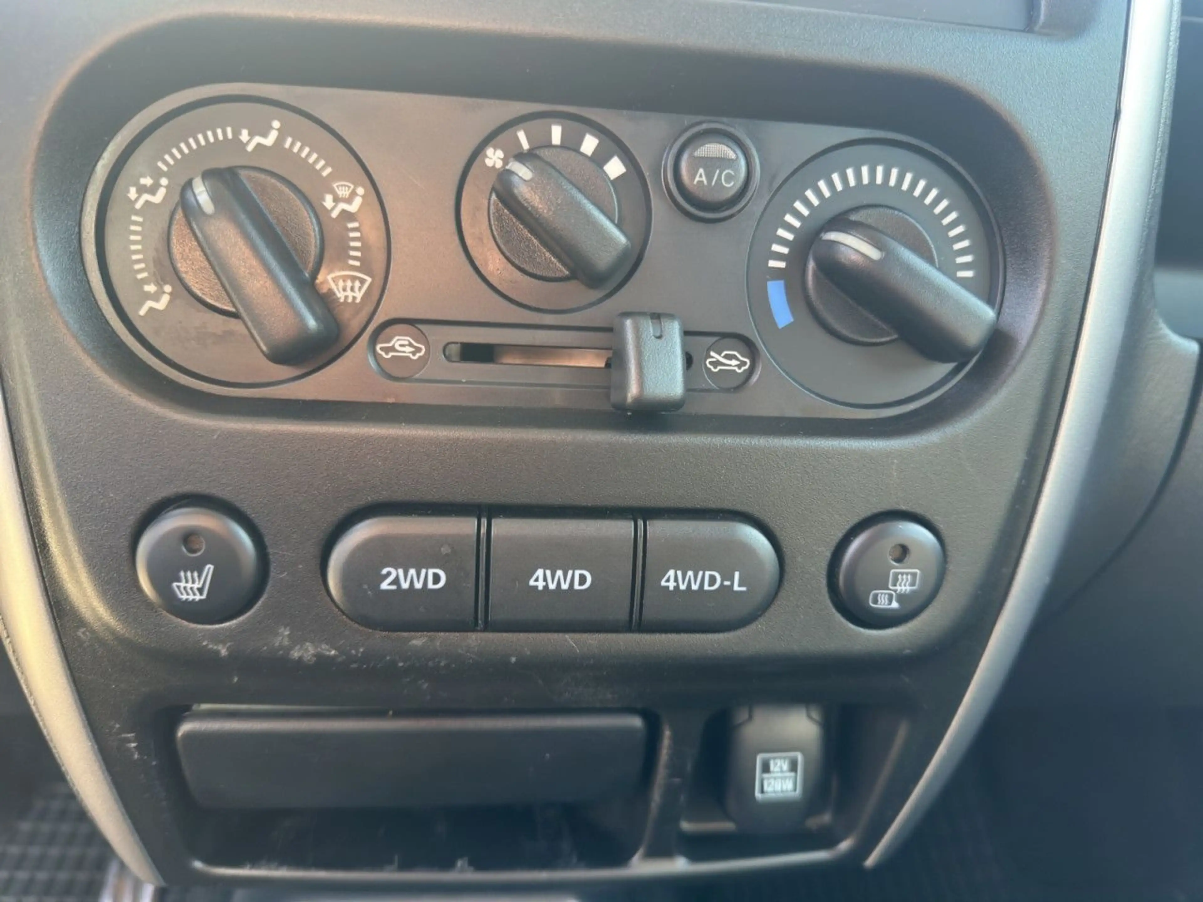 Suzuki Jimny Style Navi Klima el. Fenster — photo 15