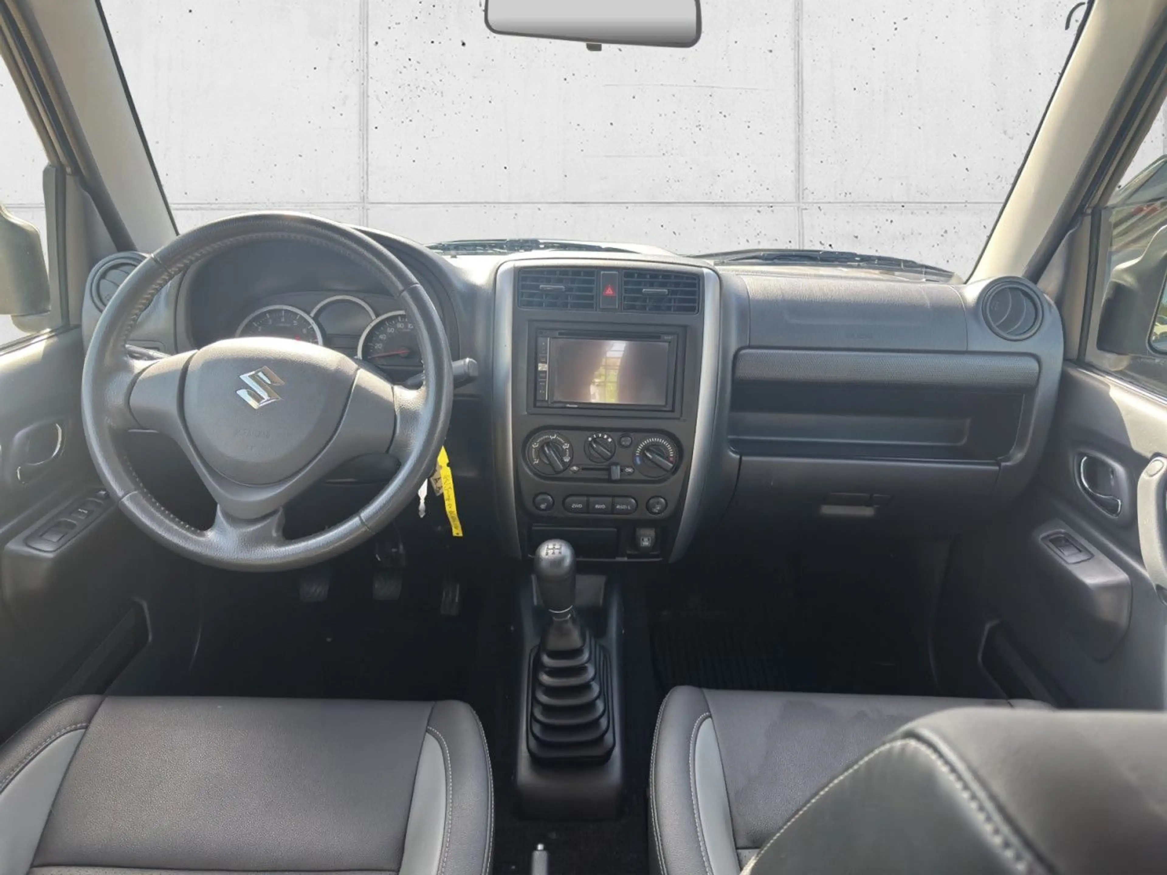 Suzuki Jimny Style Navi Klima el. Fenster — photo 14