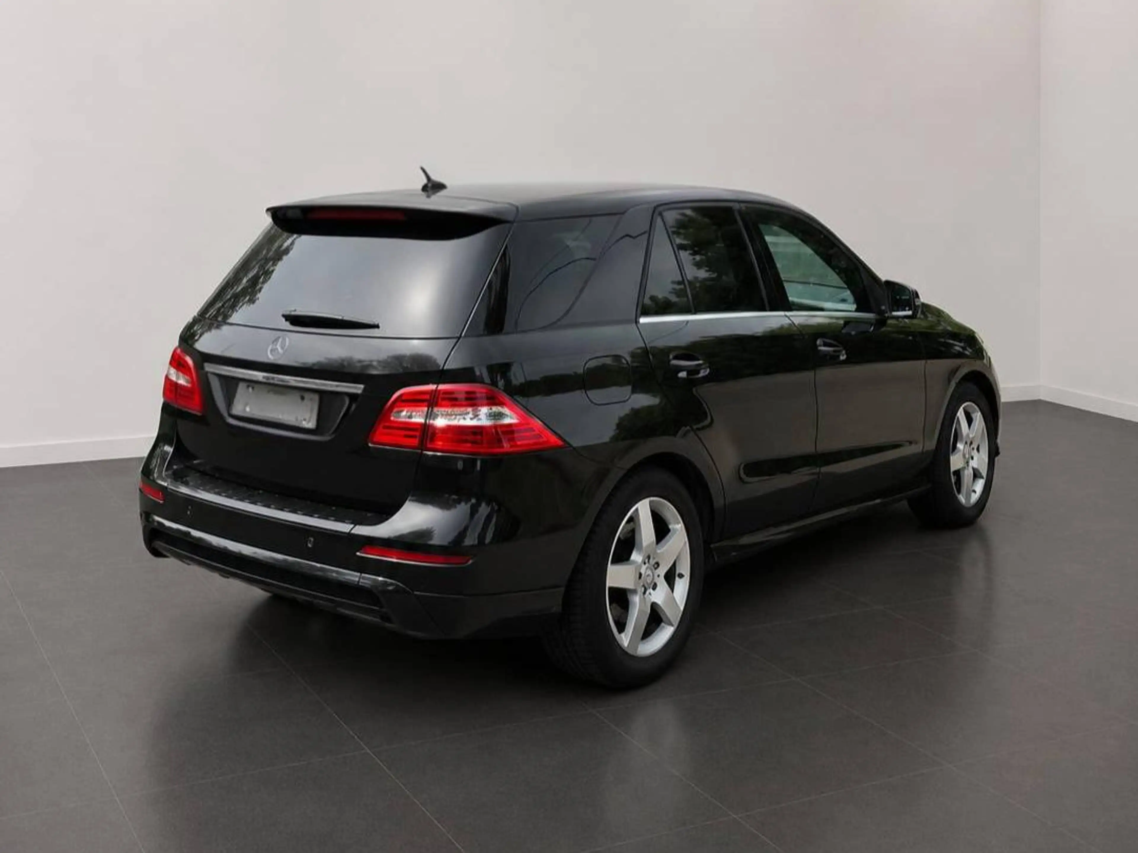 Mercedes-Benz ML 350 ML 350 CDI AMG BlueTec Softclose 360 Nachtischt — photo 7