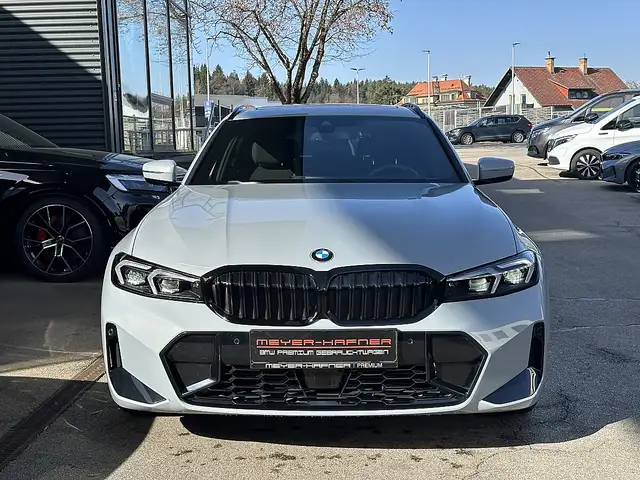 BMW 320 d  xDrive Touring Aut. M-Paket Pro, Panorama, A... Ansicht 2