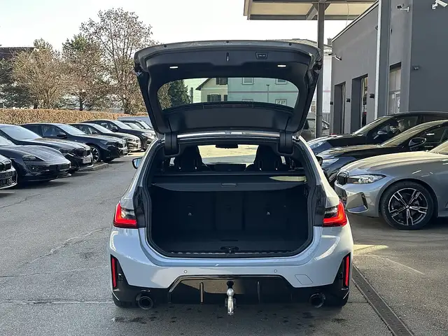 BMW 320 d  xDrive Touring Aut. M-Paket Pro, Panorama, A... Ansicht 8