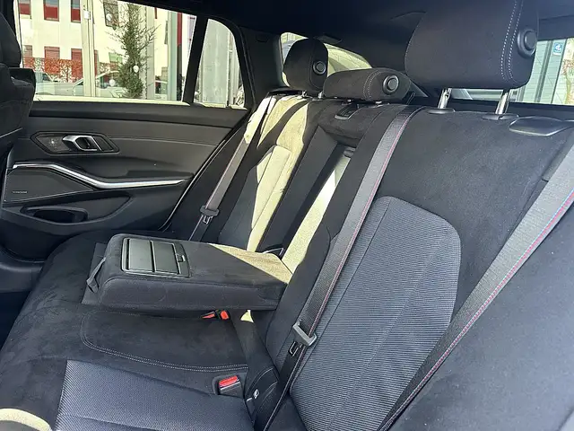 BMW 320 d  xDrive Touring Aut. M-Paket Pro, Panorama, A... Ansicht 11
