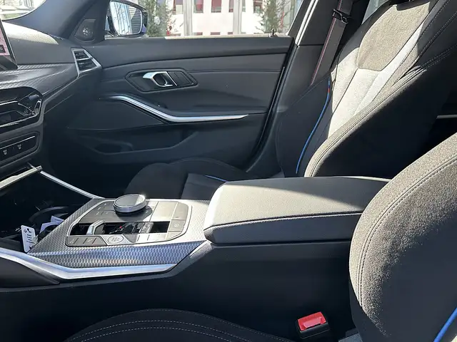 BMW 320 d  xDrive Touring Aut. M-Paket Pro, Panorama, A... Ansicht 14