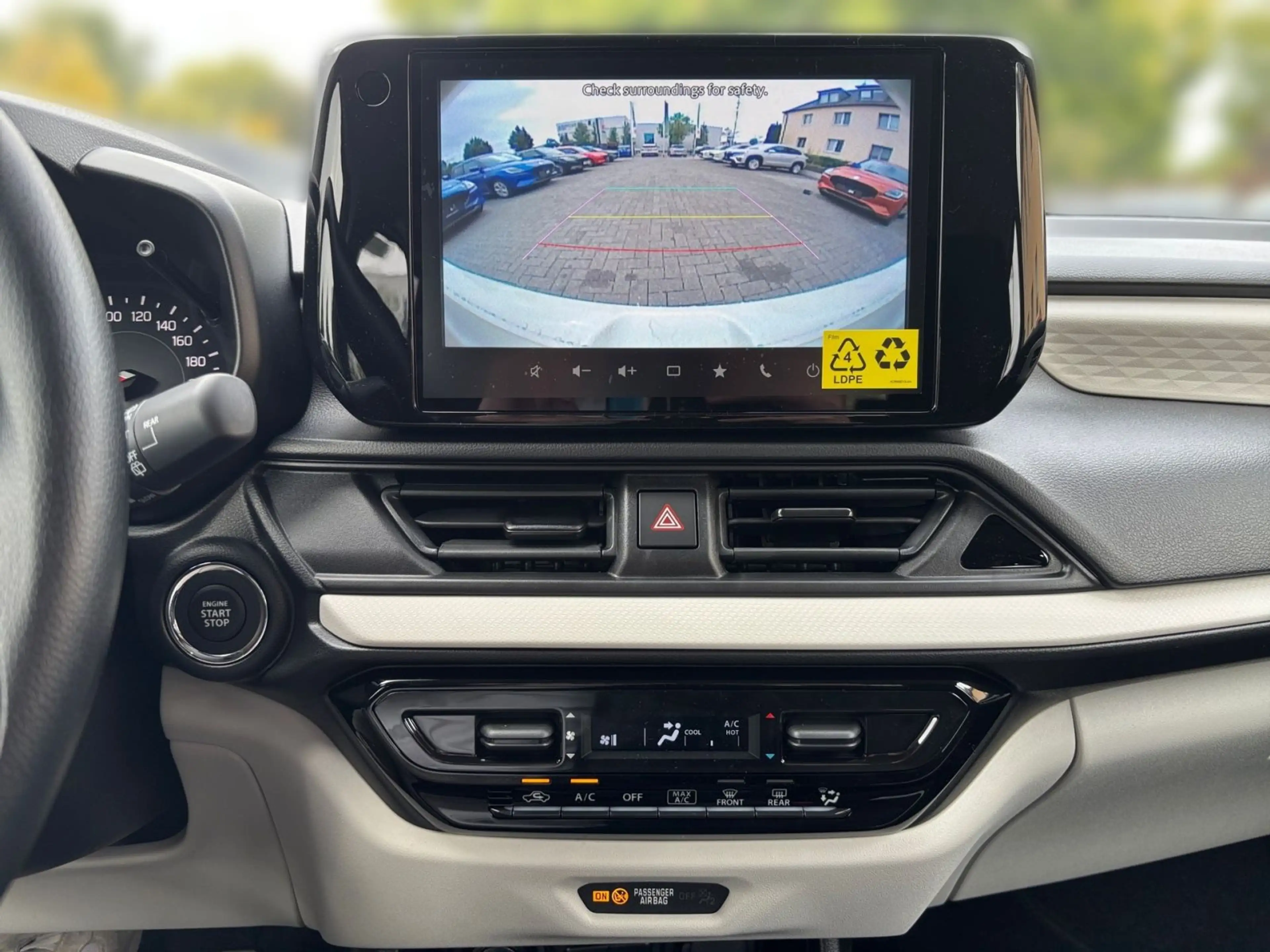 Suzuki Swift SWIFT CLUB HYBRID LED+ACC+NAVI+KAMERA+KEYLESS+++ — photo 9