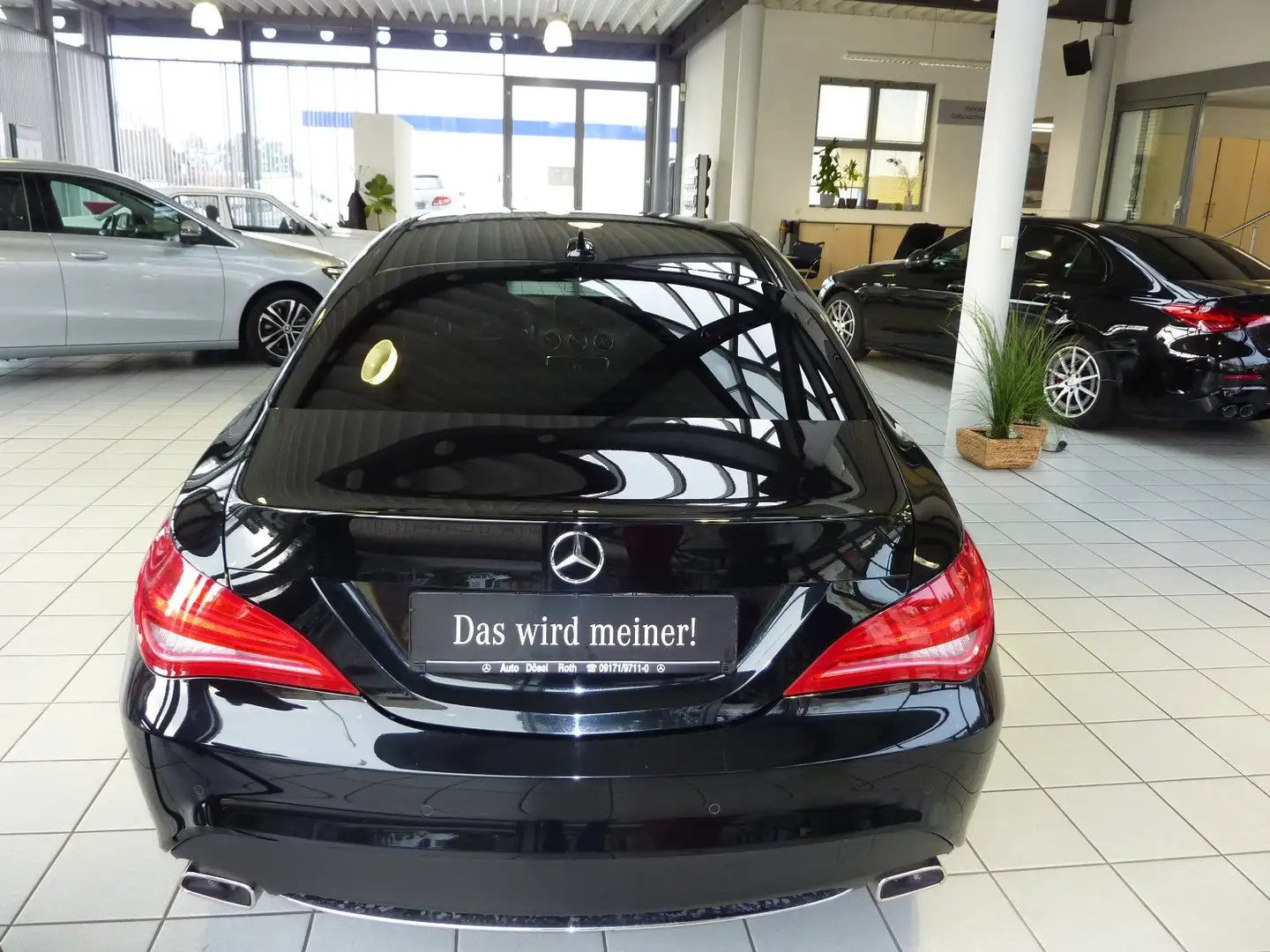 Mercedes-Benz CLA 180 Urban+Night Paket+8 Fach Bereifung Noir - 2