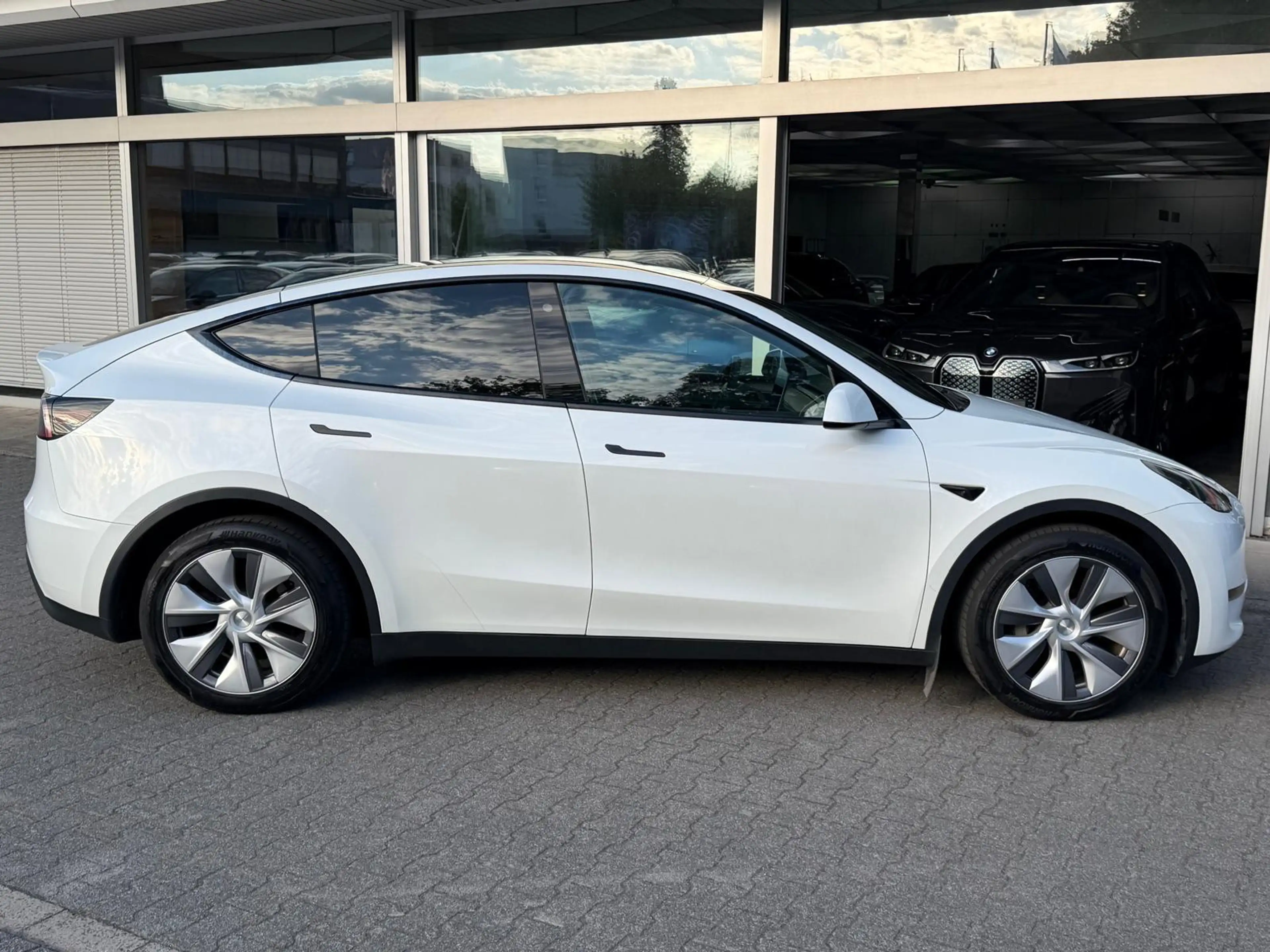 Tesla Model Y LR Dual AWD PANO+STDHZ+NAVI+LED+ACC+19+ — photo 4