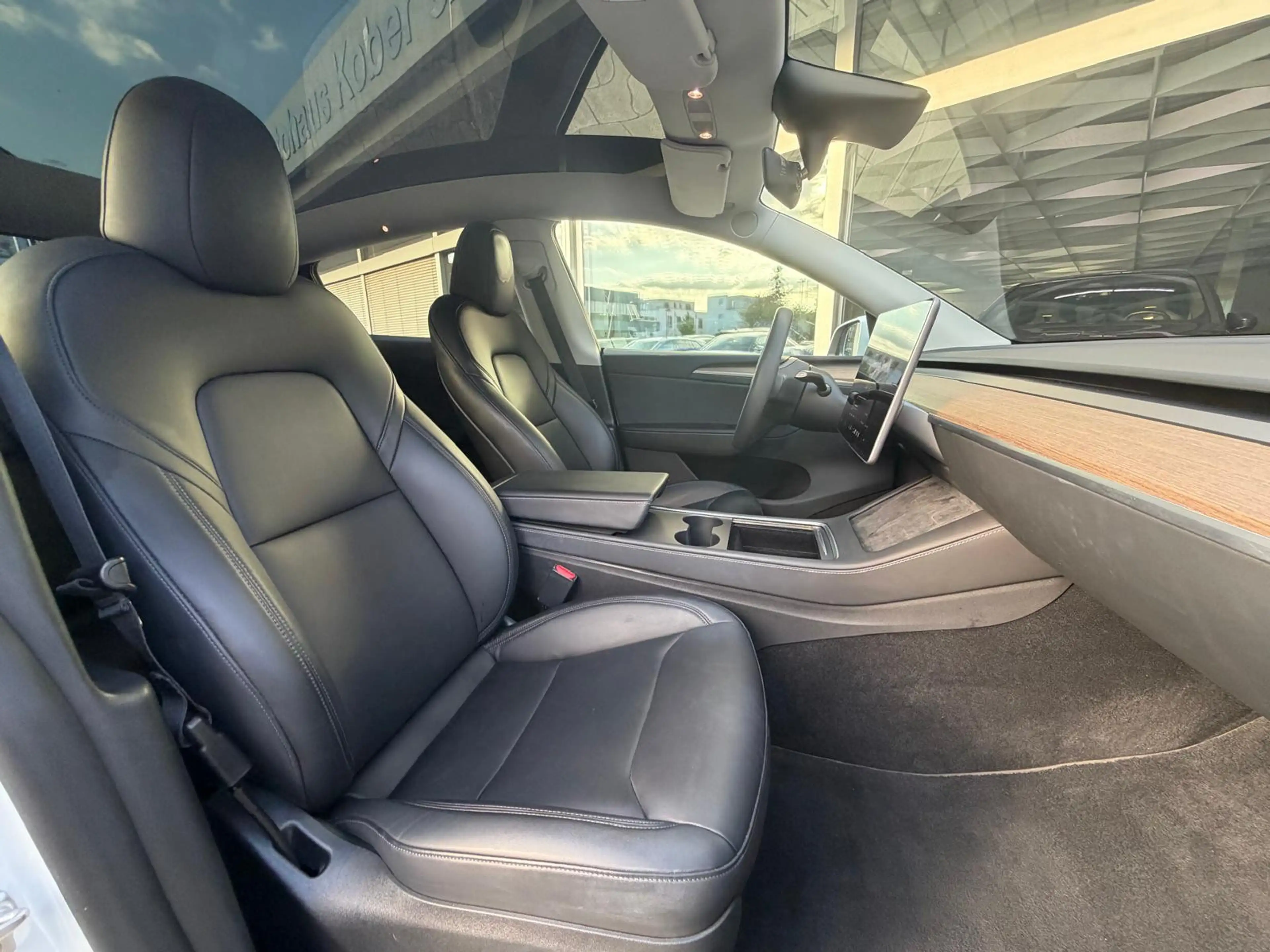 Tesla Model Y LR Dual AWD PANO+STDHZ+NAVI+LED+ACC+19+ — photo 11