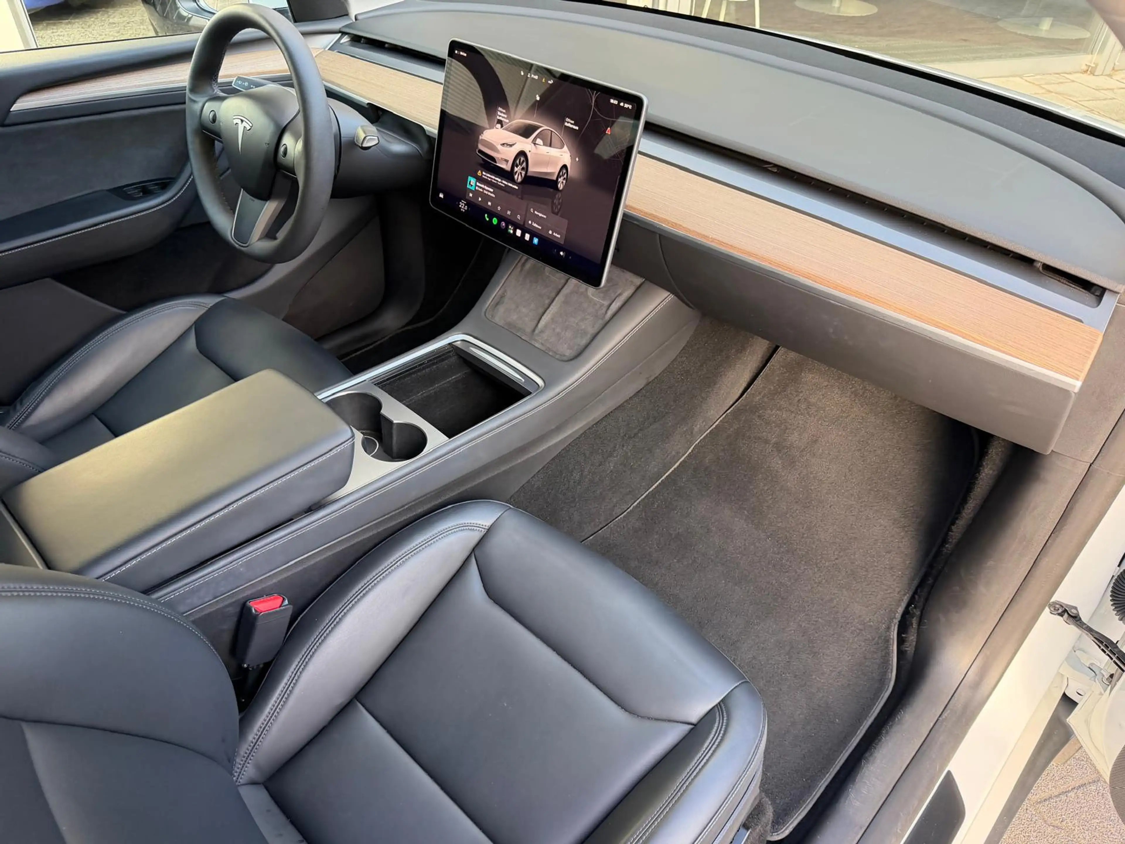 Tesla Model Y LR Dual AWD PANO+STDHZ+NAVI+LED+ACC+19+ — photo 17