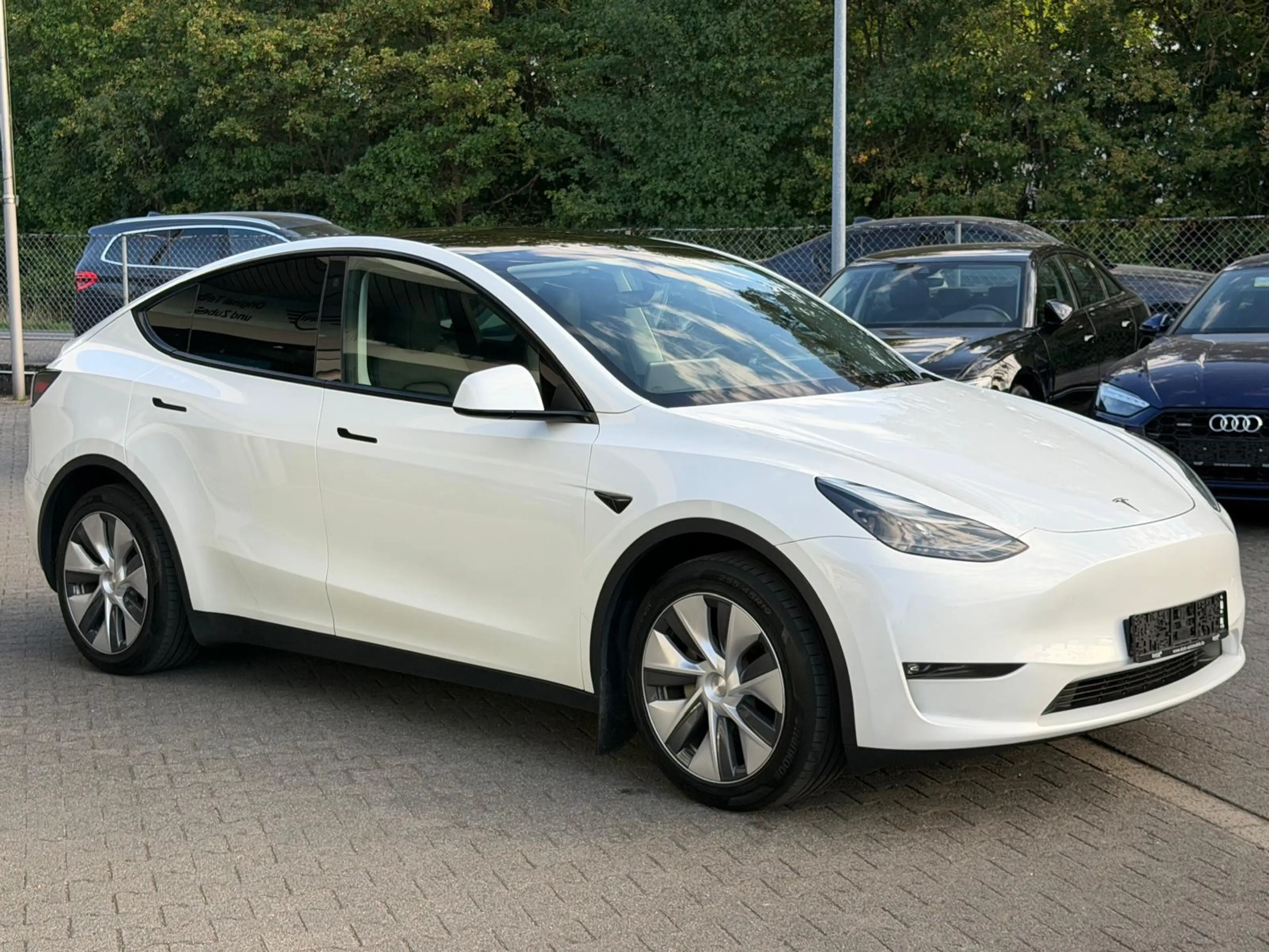 Tesla Model Y LR Dual AWD PANO+STDHZ+NAVI+LED+ACC+19+ — photo 3