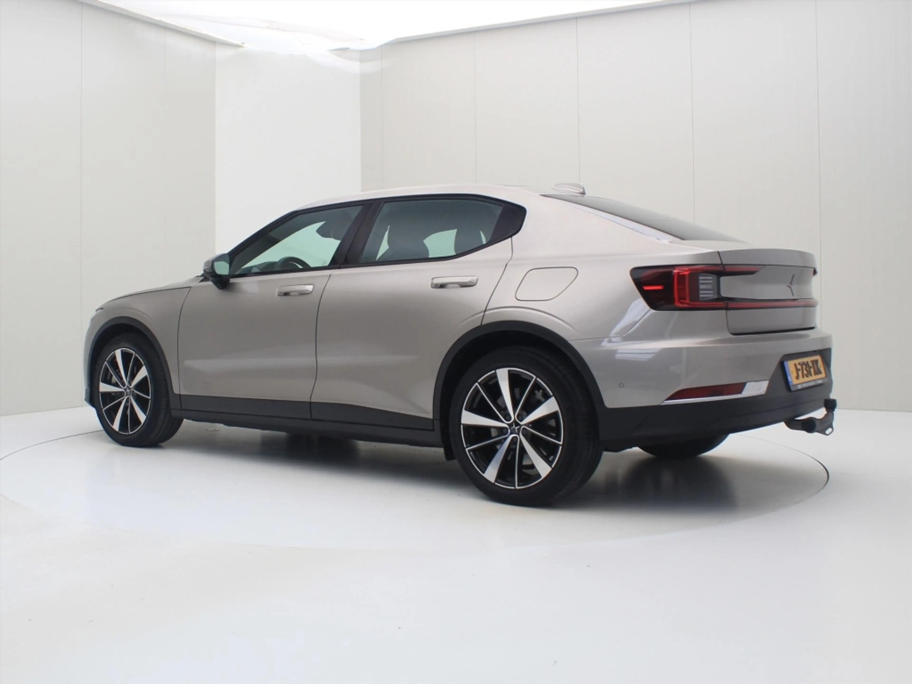 Polestar 2 Long Range Dual Motor 408PK 91.5% SoH 78kWh [ TREK — photo 3
