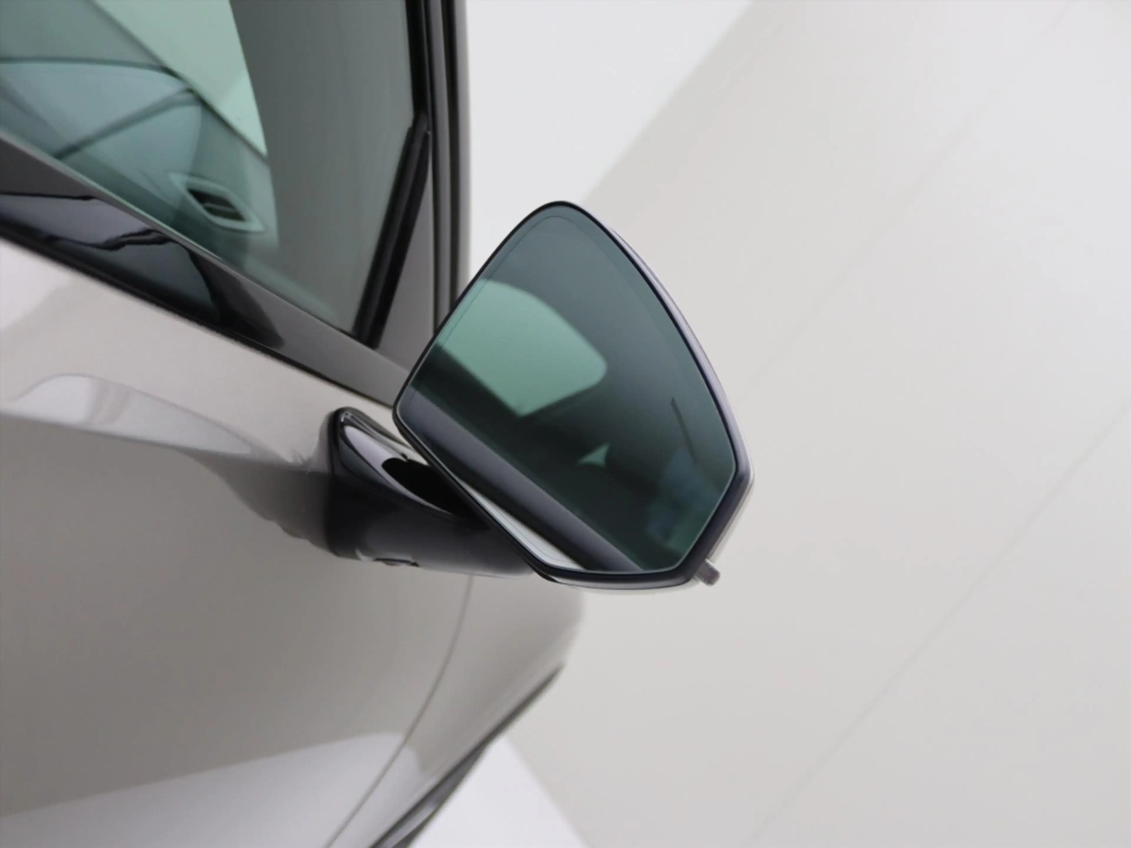 Polestar 2 Long Range Dual Motor 408PK 91.5% SoH 78kWh [ TREK — photo 29