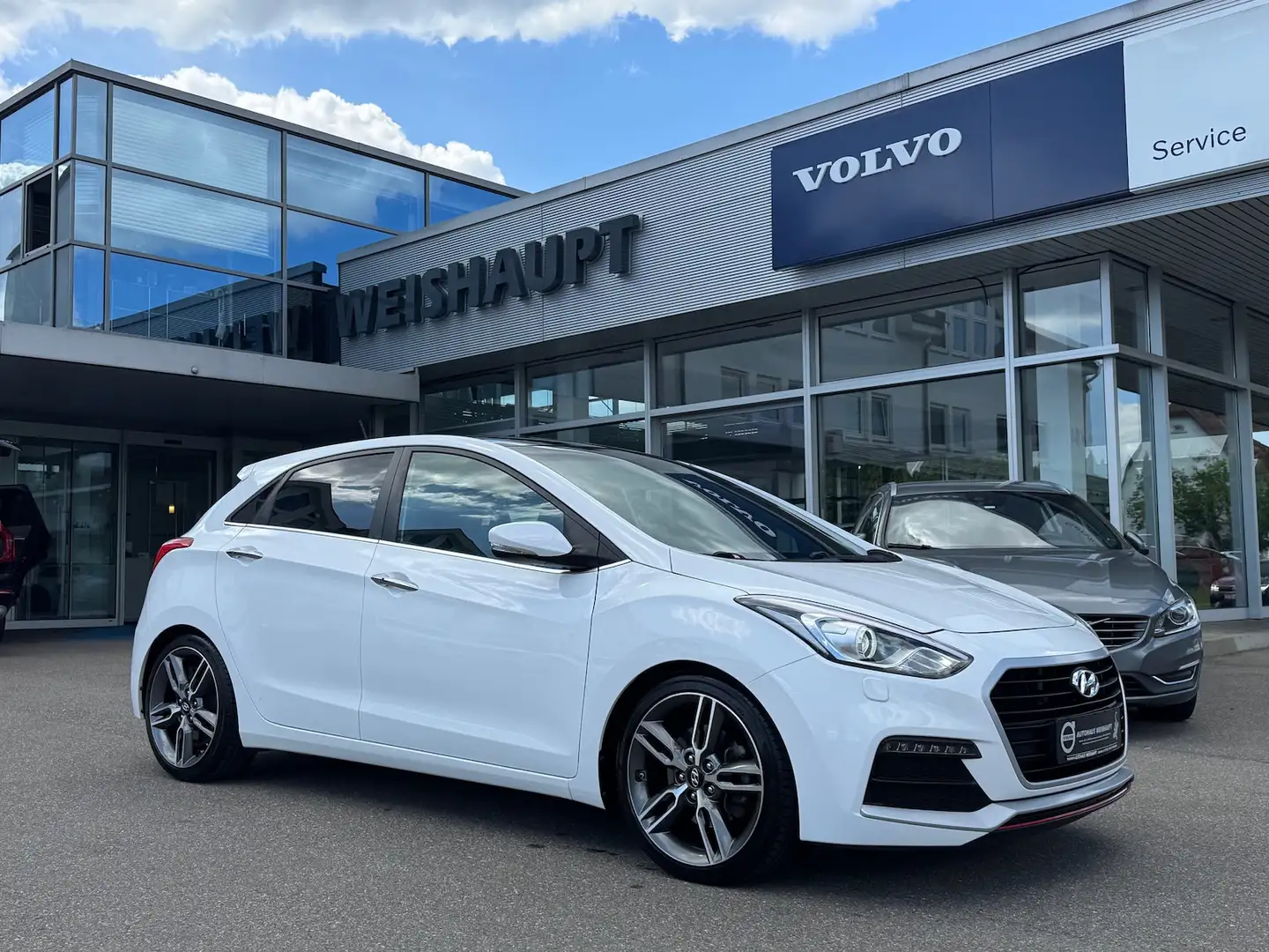 Hyundai i30 Turbo*Pano*Navi*Keyless*AHK abn.*R-Kamera* Weiß - 1