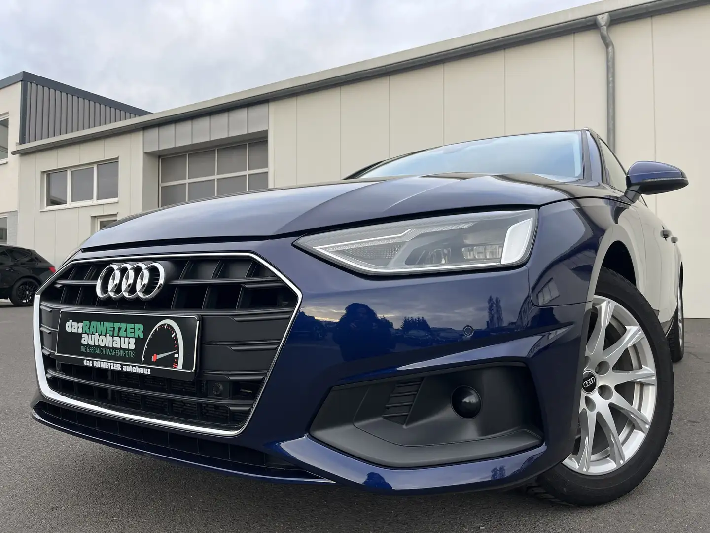 Audi A4 Avant 35 2.0 TDI S tronic 188€ m. 20% Anzahlung Bleu - 1