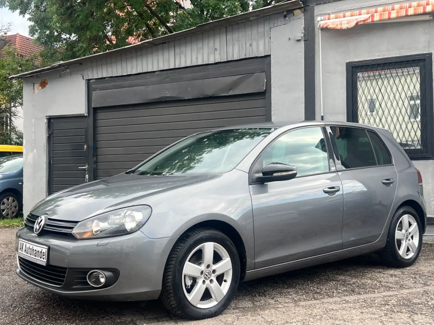 Volkswagen Golf VI Style Sitzheiz Navi PDC Klima TÜV Neu Grijs - 1