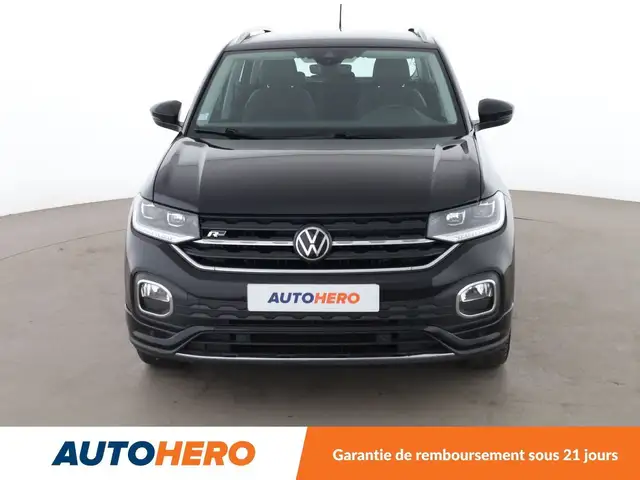 Volkswagen T-Cross view 9