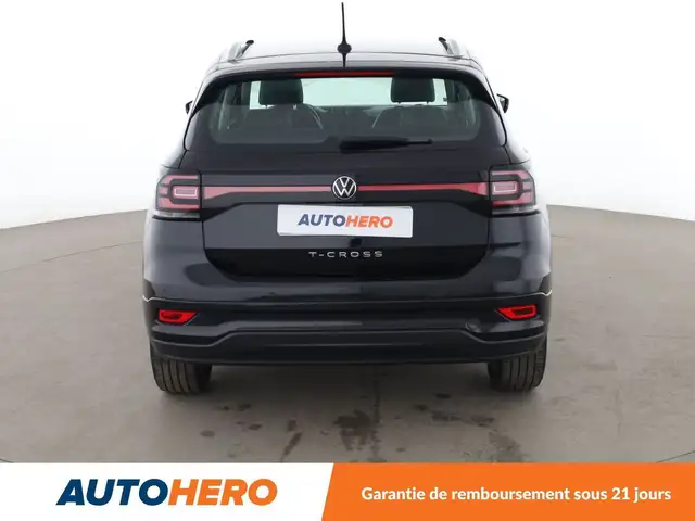 Volkswagen T-Cross view 5