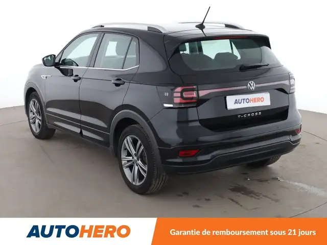 Volkswagen T-Cross view 4