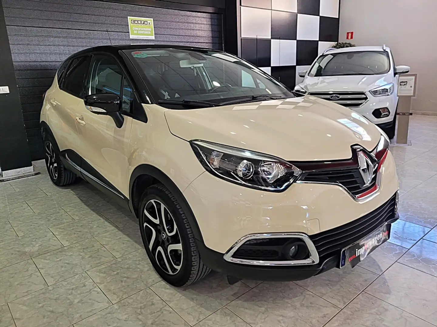 Renault Captur TCe Energy Xmod 120 EDC Beige - 2