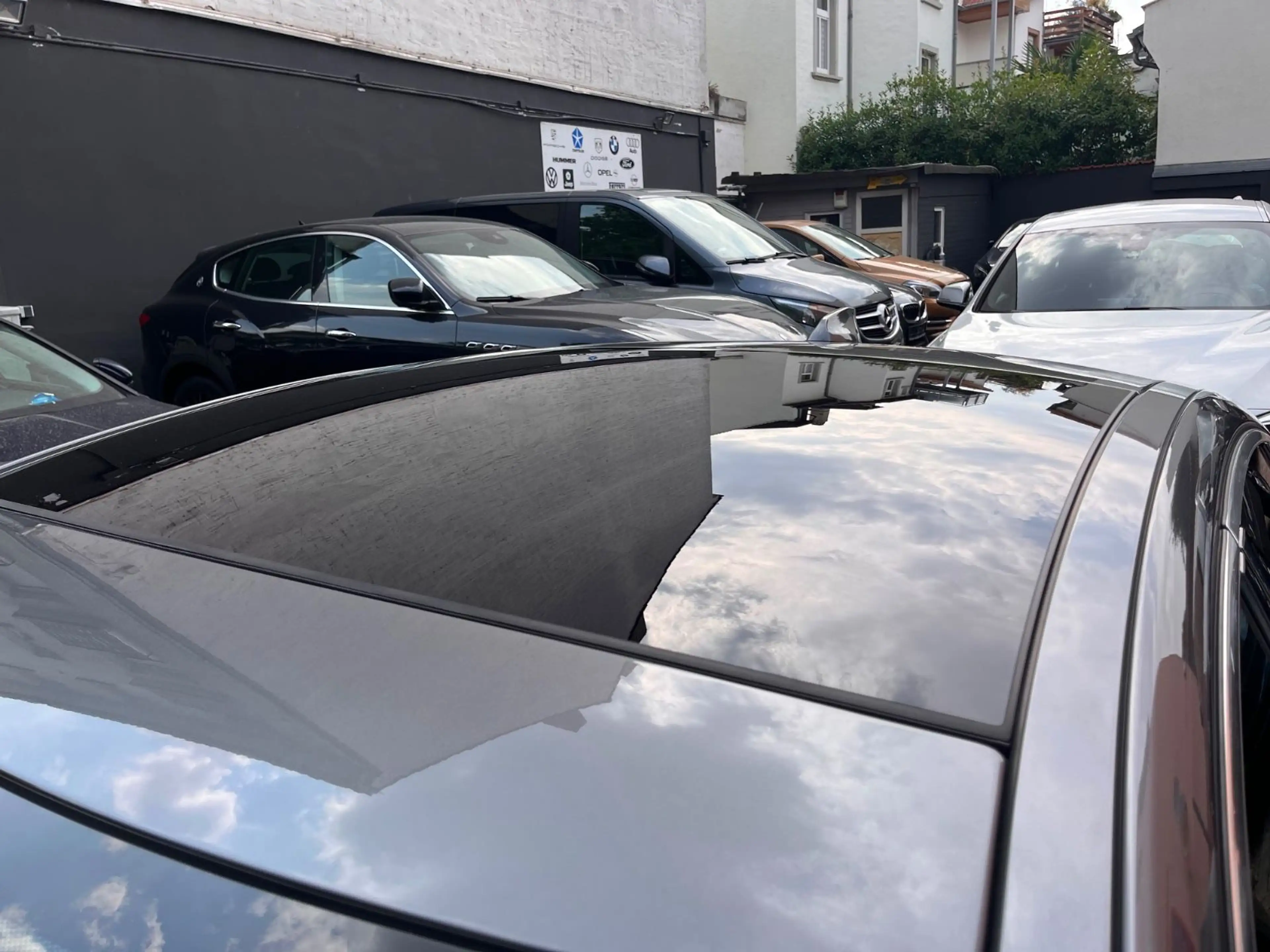 Jaguar XE Portfolio Bi-Xenon Panoramadach  Kamera Leder — photo 4