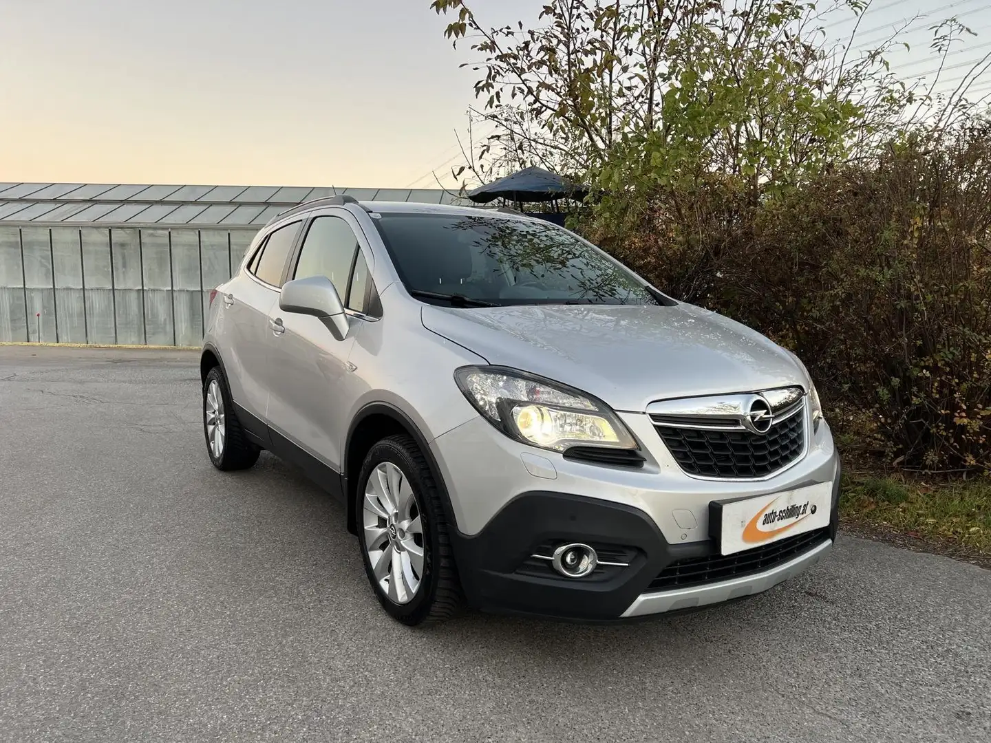 Opel Mokka 1,6 CDTI 4x4 Cosmo RKamera Navi Szhzg Xenon SR+WR Silber - 1
