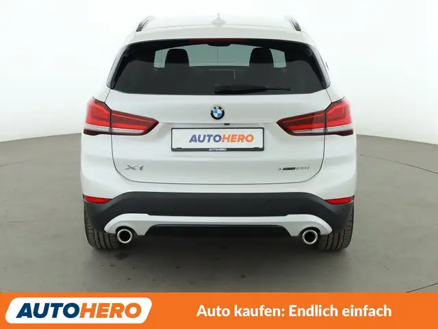 BMW X1 view 5
