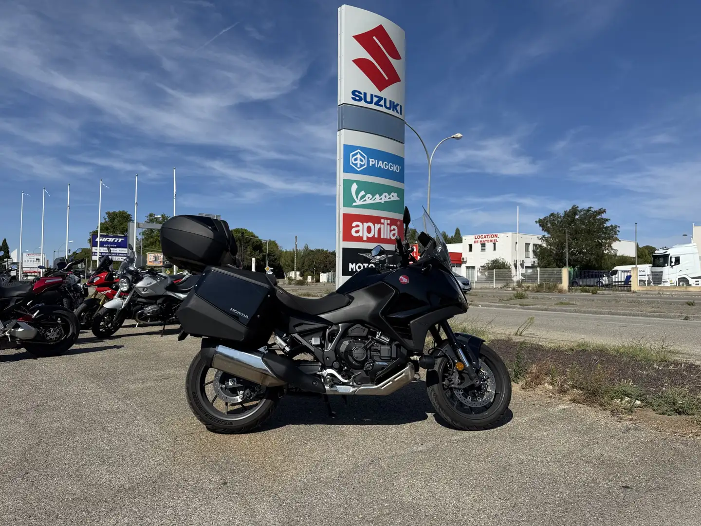 Honda NT 1100 Schwarz - 1
