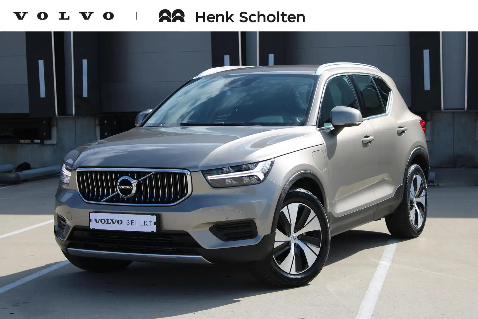 Volvo XC40 T4 Recharge Inscription Expression | Achteruitrijc Grijs - 1