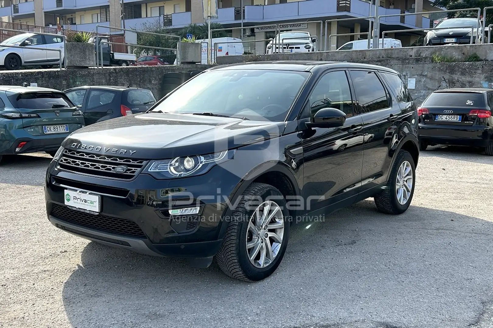 Land Rover Discovery Sport Discovery Sport 2.0 TD4 150 CV SE Fekete - 1