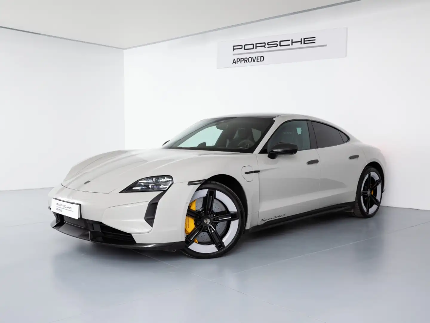 Porsche Taycan Turbo S Grijs - 1