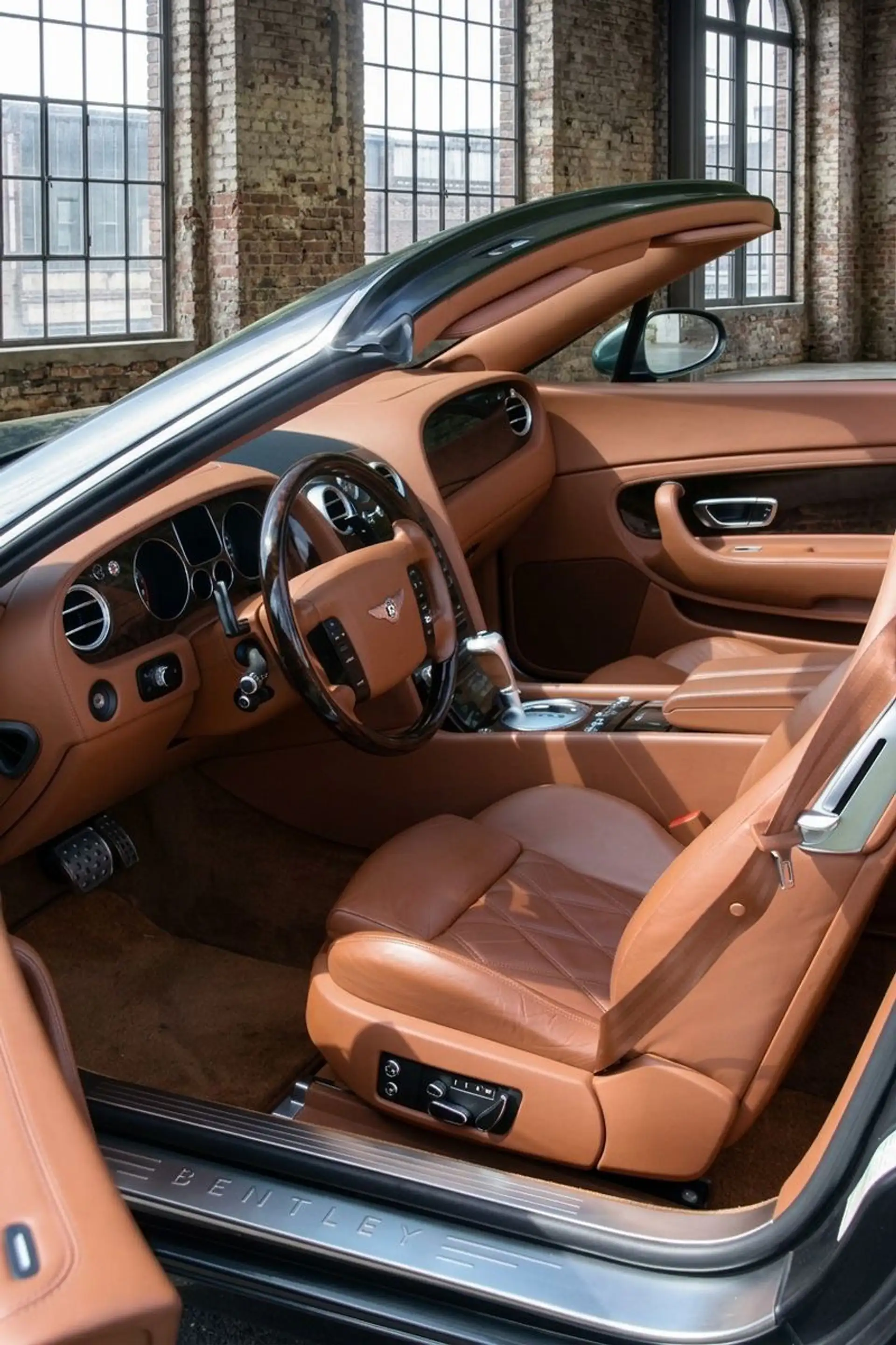 Bentley Continental GTC *Mulliner*Kamera*Massage*Tempomat — photo 11