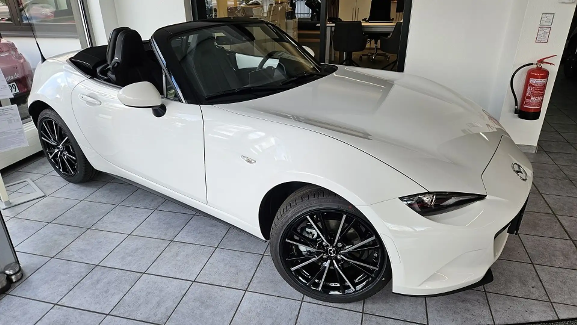 Mazda MX-5 2.0 L Exclusive-Line Bílá - 1
