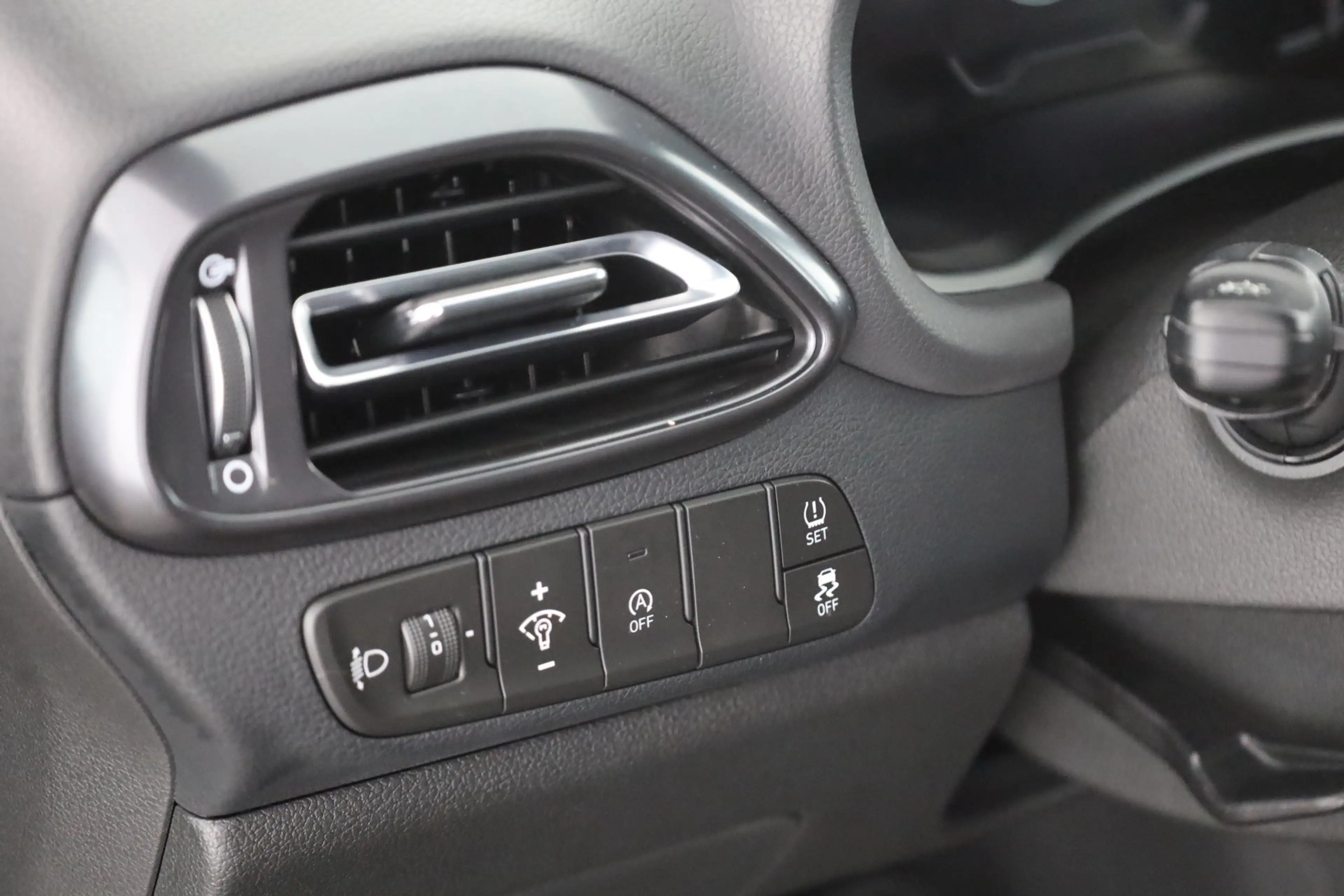 Hyundai i30 1.5 T-GDI N Line LED Navi Sitzheizung Kamera — photo 20
