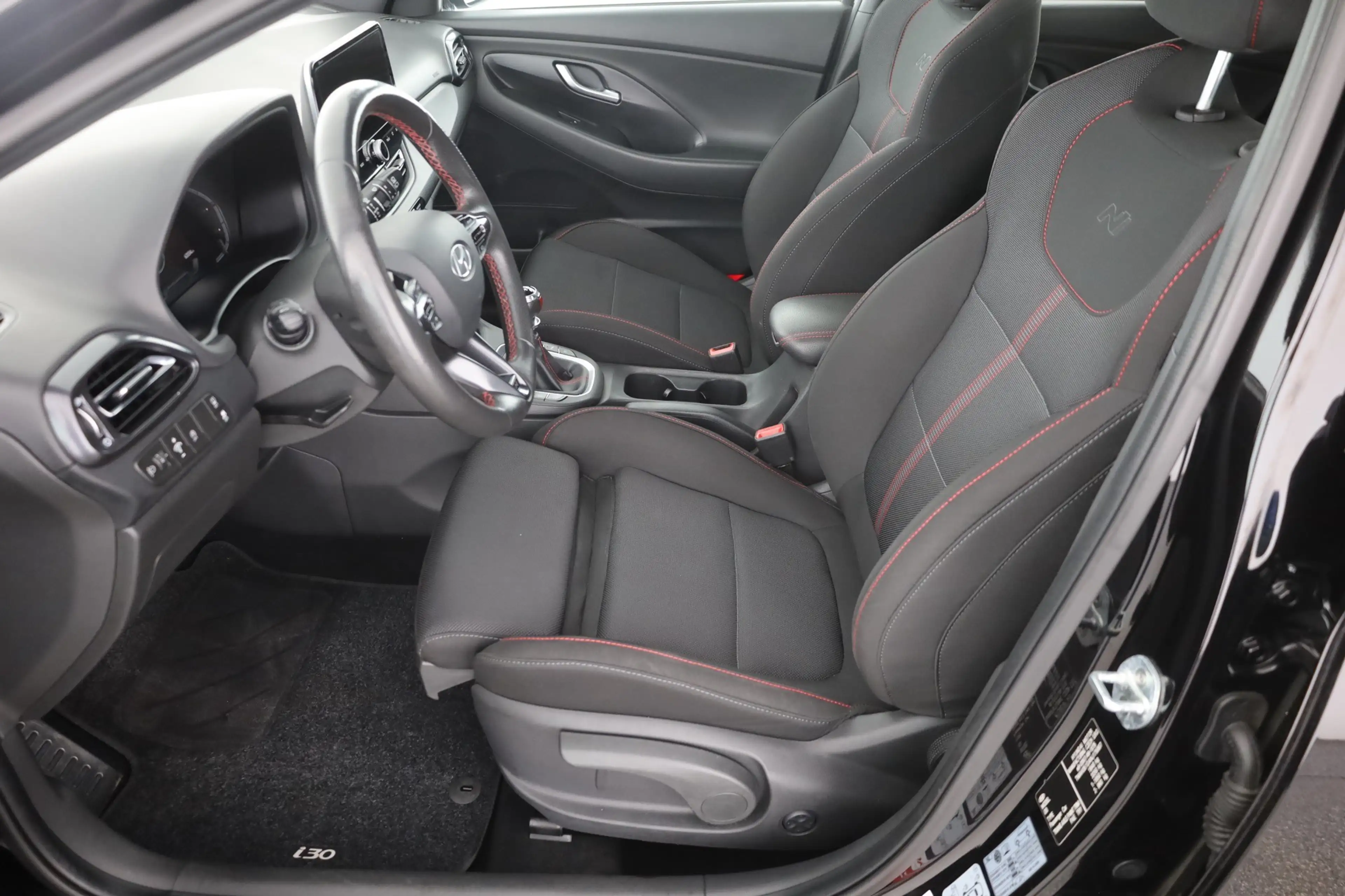 Hyundai i30 1.5 T-GDI N Line LED Navi Sitzheizung Kamera — photo 22