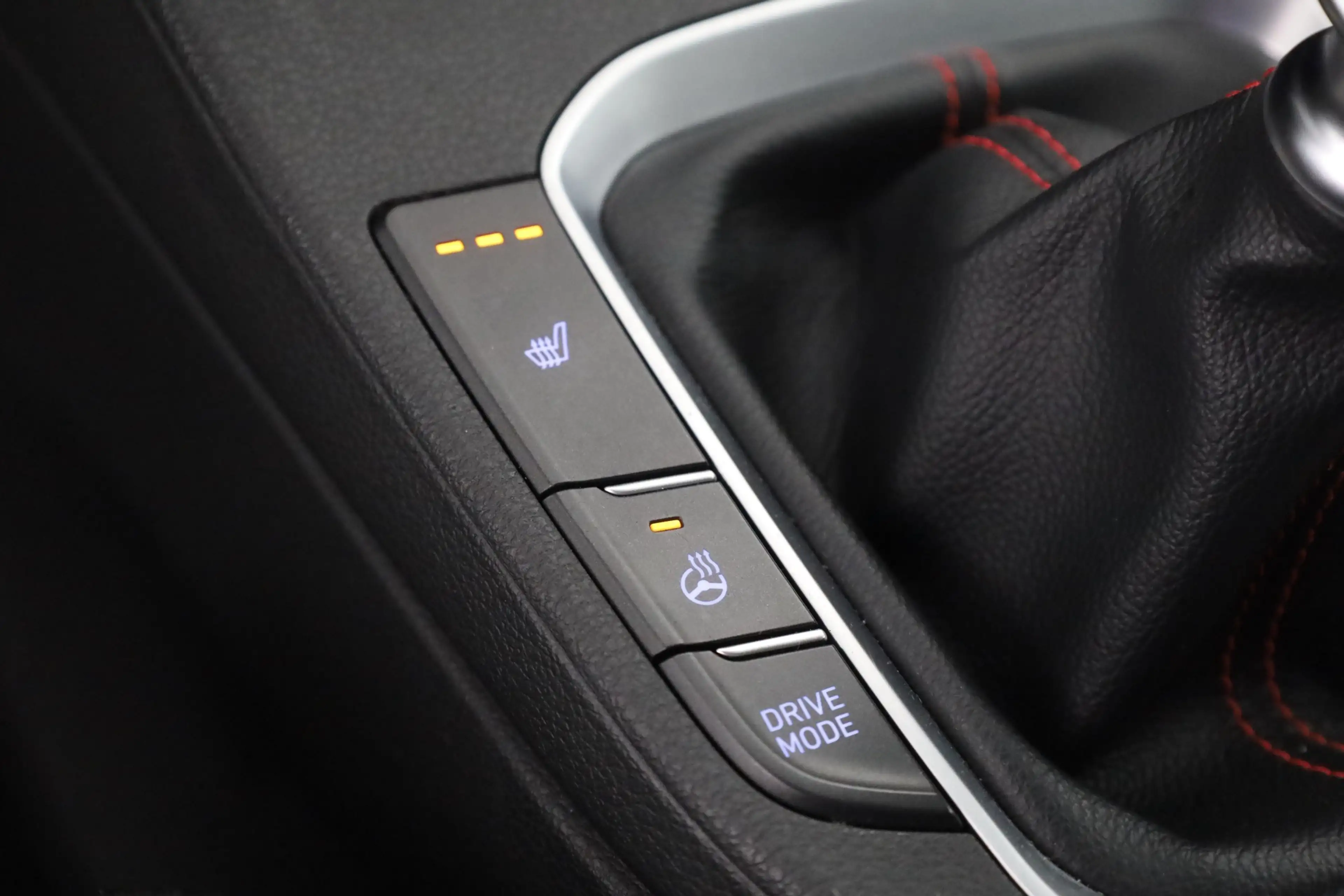 Hyundai i30 1.5 T-GDI N Line LED Navi Sitzheizung Kamera — photo 19