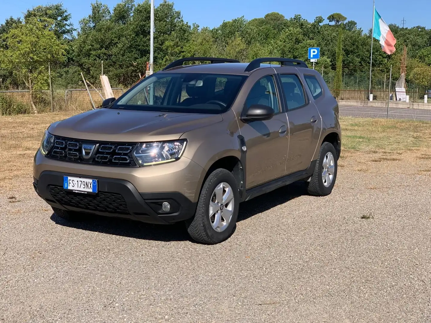Dacia Duster Duster 1.6 SCe GPL 4x2 Comfort Beige - 1