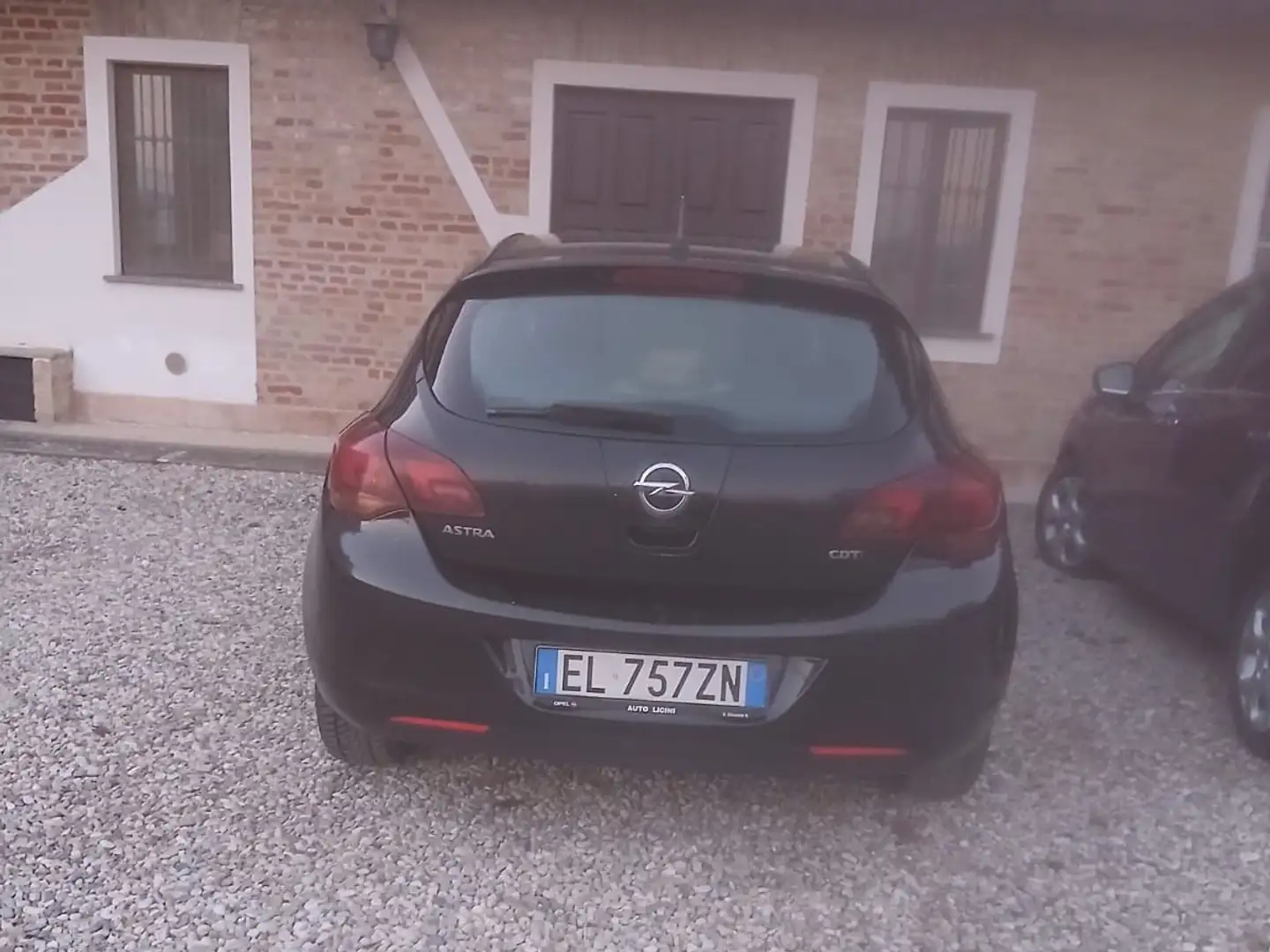 Opel Astra 5p 1.7 cdti Cosmo 110cv Nero - 2