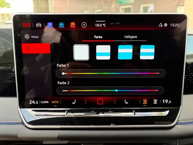 Volkswagen Tiguan view 15