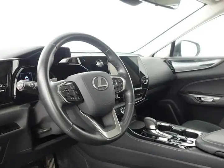 Lexus NX 2022, foto 12