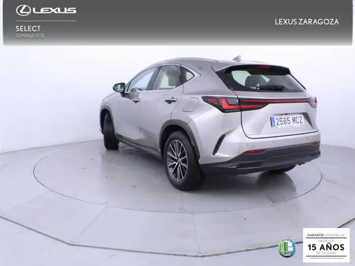Lexus NX 2022, foto 2