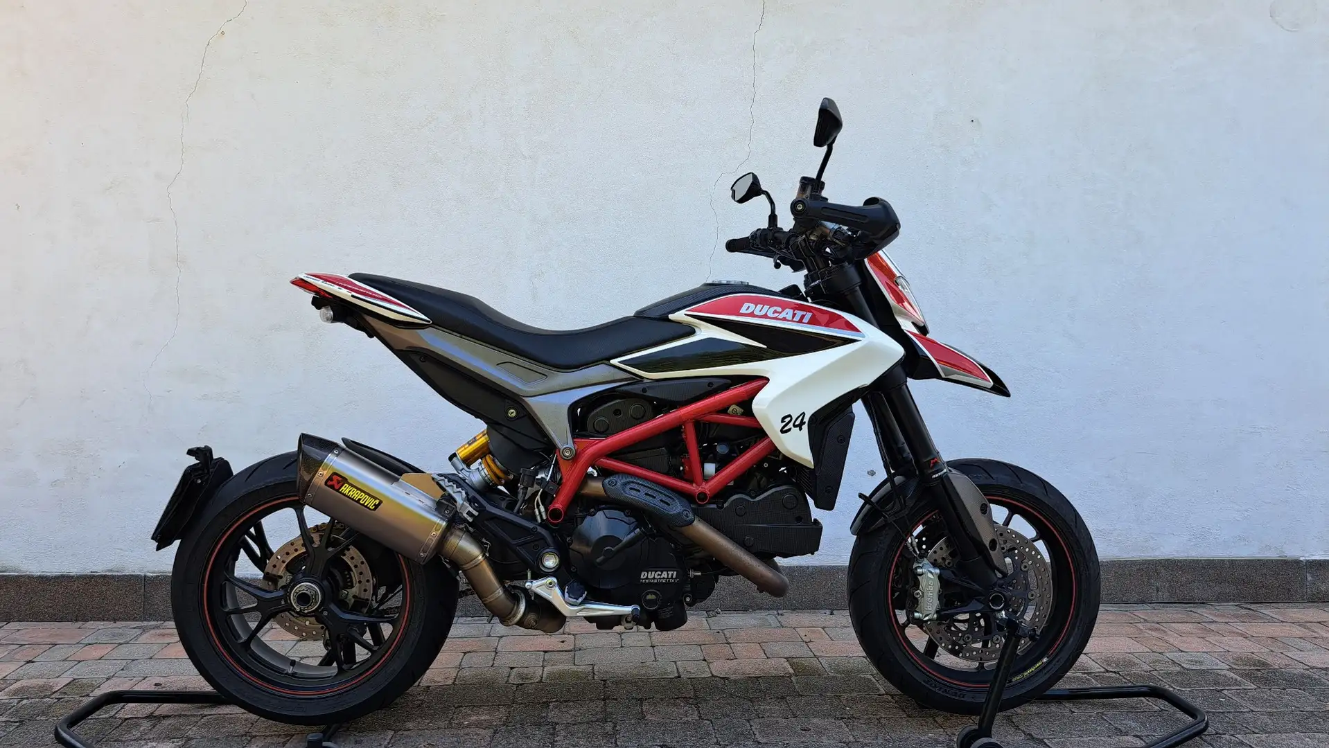 Ducati Hypermotard 821 SP Білий - 2
