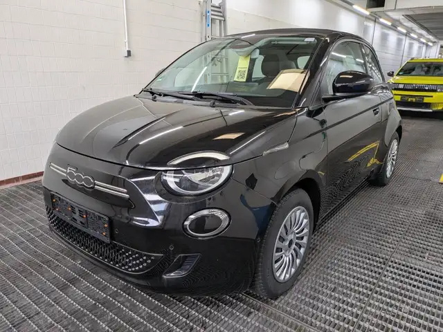 Fiat 500e Nuova 500 Cabrio