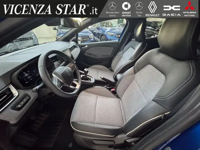 Renault Clio view 4